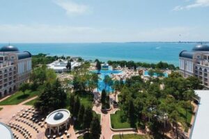 Dreams Sunny Beach Resort & Spa (Ex. Riu Helios Paradise)