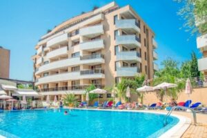 Hermes Alexandria Club
